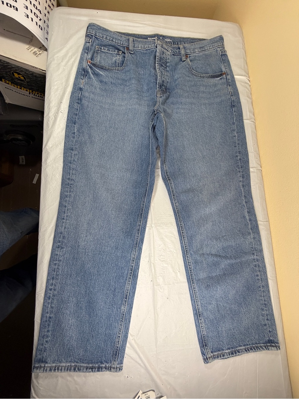 Old Navy Light Wash Women's Straight-Leg Jeans - Blue